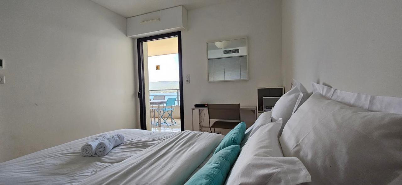 Apartment T2 De Standing Cote Plage, Les Pieds Dans L'eau Propriano (Corsica)