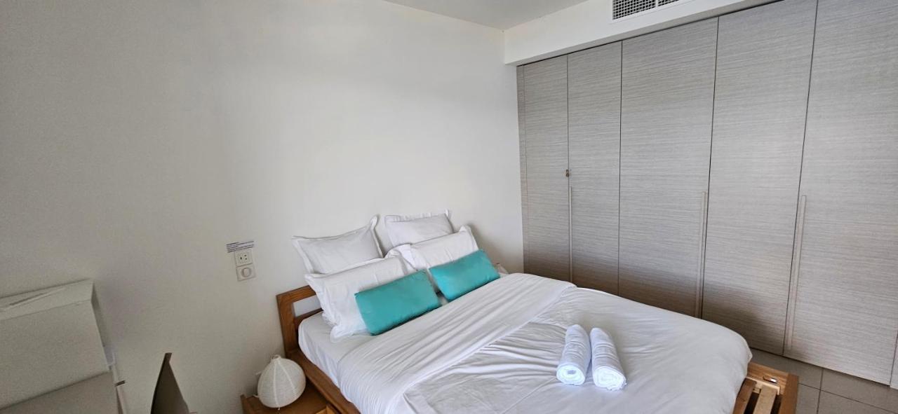 Apartment T2 De Standing Cote Plage, Les Pieds Dans L'eau